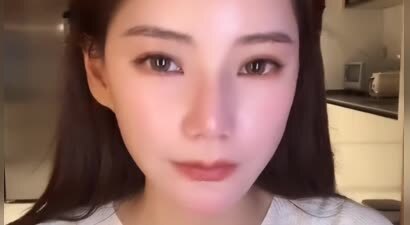 巴黎偶遇汪小菲夫妻！马筱梅孕肚快藏不住，相处细节暴露感情现状