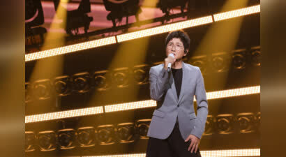 湾区升明月月圆喜相逢 2025大湾区电影音乐晚会现场 孙楠、成龙、容祖儿、孙悦亮相