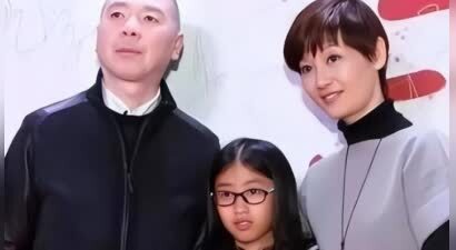58岁老成了这样，冯小刚夫人徐帆，深受流言困扰，如今终于澄清了