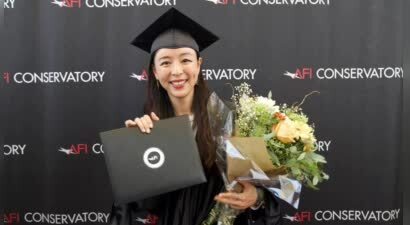 导演收割机张静初，遭太太圈集体封杀，如今成为读研直播第一人