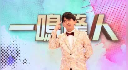 黄子佼驾车撞倒摩托车后离开，发声明解释称未察觉事故