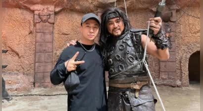 过气明星的辛酸：有人跪求工作糊口，有人在小县城艰难卖唱