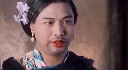 因周星驰“嫉妒”他帅，在电影里拍了个丑角，却成就了30年经典