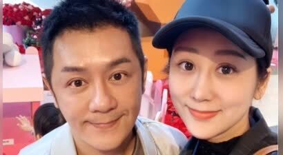 香港男星妻子与王嘉尔合照惹争议，曾当街掀衣服，被指行为怪异