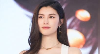 陈伟霆官宣生子后，网友扒出何穗曾有婚史