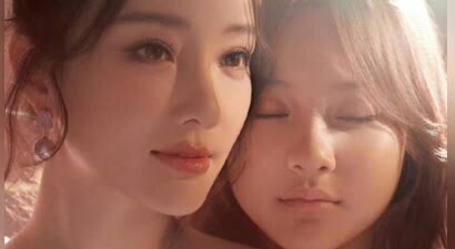 甜馨13岁生日照曝光：3000元黑天鹅蛋糕背后的离异家庭育儿观