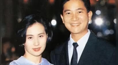 造化弄人，陈百强早逝才子佳人没有走到一起，赌王千金为他扶灵