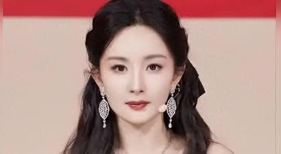 离婚7年，39岁杨幂高调宣布喜讯，刘恺威终为自己的错误买了单。