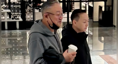 宋丹丹飞日本与女儿团聚，赵婷戴鼻环肤色好黑，素颜不再年轻