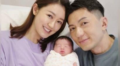 袁伟豪张宝儿官宣二胎出生！夫妻怀抱幼子温馨合影