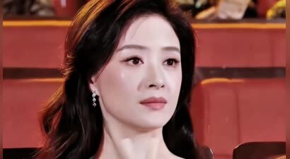 微博视界：关晓彤又黑又壮，蒋欣瘦成纸片人，杨幂美艳，欧豪偷看马思纯