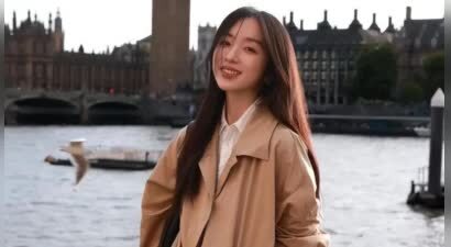 戏还没演明白，就到处抢饭碗，他们的观众缘丢的一点不冤！