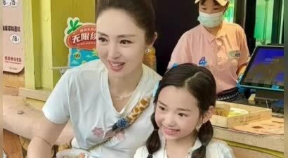 董璇没料到，辛苦养大的9年漂亮女儿，竟为陈思诚做了“嫁衣”！