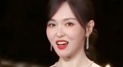 看完明星控诉，王家卫哪是拍戏，分明就是一场娱乐圈的服从性测试