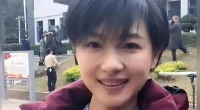 因长的太漂亮，七次拒绝导演“要求”被雪藏，43岁终凭实力走红！