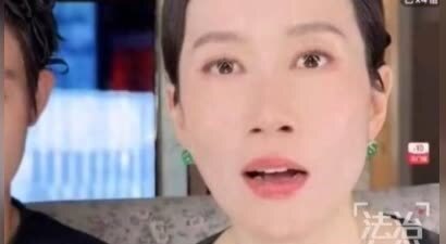 演员温峥嵘刷到AI假冒自己直播，质问“你是温峥嵘我是谁”，被对方直接拉黑……