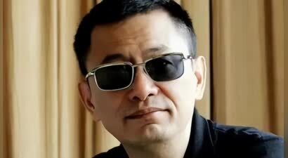 王菲凭啥躲过王家卫“折磨”？她的“躺平生存法”，职场人都该学