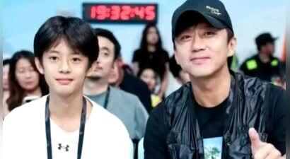 邓超晒照为儿子庆生，与儿子称兄弟背后，是他和孙俪的平等育儿观