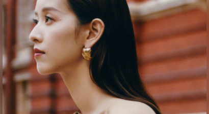 路人的镜头好真实啊，31岁章泽天最新状态：面相变了跟换了魂一样