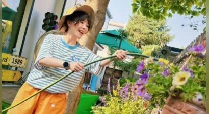 过气超女黄雅莉：没工作没积蓄，已生子，住5㎡房车，活成了城市版李子柒