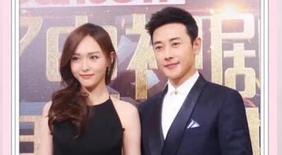 罗晋父亲离世，经纪人代发讣告，揭开了唐嫣罗晋两地分居真实原因