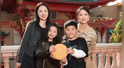 朵朵知道小酒窝轩轩指腹为婚大哭，问佟丽娅：你也知道这小子！