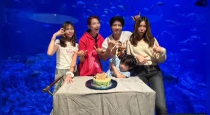 蔡少芬晒全家福为6岁儿子庆生！一家五口和睦美满