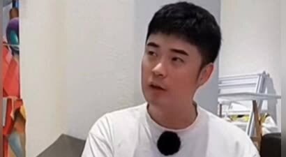风波升级！陈赫直播回应“黄磊厨艺”引热议，网友评论区炸锅了！