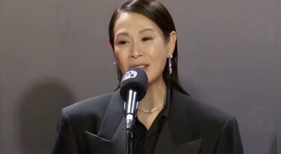 金马奖红毯：林依晨深V太性感，张震帅回20年前，刘若英咋长这样了