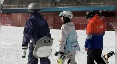 阿那亚偶遇沈腾！个子高还有帅哥底，年轻颜值能当偶像派