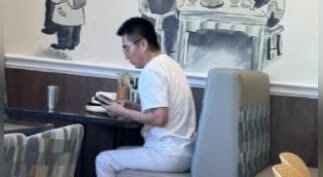 何晴的母亲吴先玉：为女儿事业，四处借钱，隐瞒丈夫离世的消息