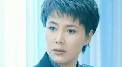 最惨女星！19岁嫁豪门遭家暴出轨，二婚被骗得倾家荡产，如今她活成这样