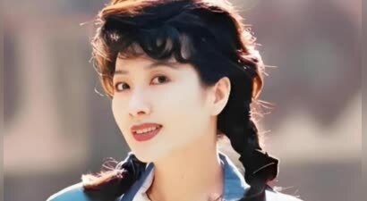 因拒绝潜规则“断送”前程，如今62岁的王静，靠新身份惊艳众人！