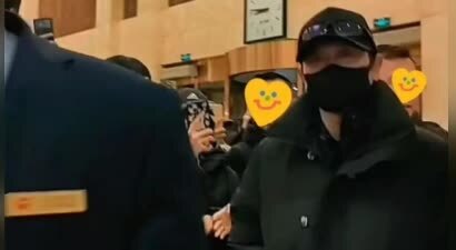 孟鹤堂、阎鹤祥央视跨年晚会，阎鹤祥成霸总，孟哥一身白衣超帅