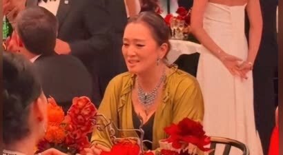 巩俐和丈夫现身北京，分手张艺谋三十年，如今两人已天差地别