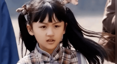 她是6岁被成龙抱上春晚的萌娃，也是14岁因为太丑被嘲讽退圈的童星，如今24岁的陆子艺美的惊人