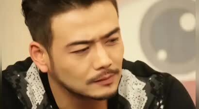 杨烁与刘涛绯闻引发争议，央视警告被忽视