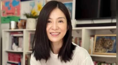 51岁港星杨采妮近况曝光！开通社交平台，疑要复出，素颜照晒出好真实