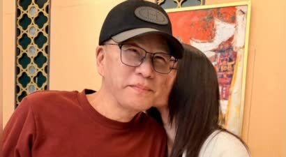 化疗后沈玉琳罕见露面！穿红上衣庆生，身材暴瘦太明显