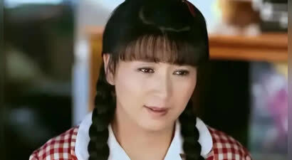 闫学晶哭穷后续：网友自发众筹，有人捐菜，有人捐肉，更有捐钢镚