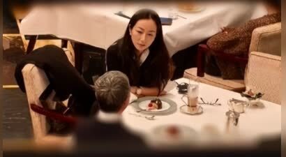 韩雪与男友人聚餐被拍！吊梢眼薄唇一脸凶相，男方身份被扒不简单