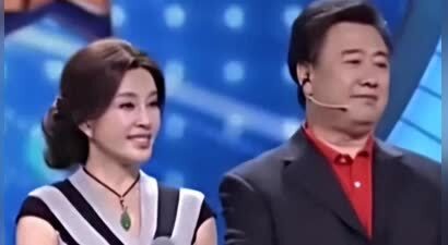 离婚34年，这次高调认爱的刘晓庆陈国军，联手给娱乐圈上了一课