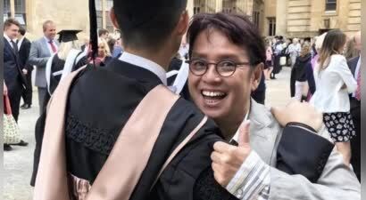 谭咏麟32岁儿子近照曝光，眉宇透着英气像母亲，在加拿大任工程师