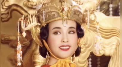 32年后回归，75岁的她还演女主