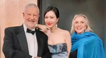 田朴珺搂腰合影疯传，独立人设塌房，社交场上的身体成了通行证