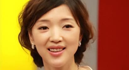 首次合作以后，她“顺势”嫁大21岁名导演，如今退居幕后享受生活