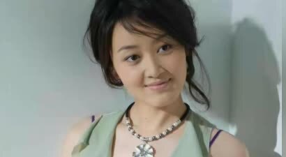 抢胡可男友，潜规则上位？即便是央视主持人，都无法摆脱一身污名