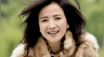 何晴儿子发文纪念母亲冥诞 前夫许亚军随后转发动态