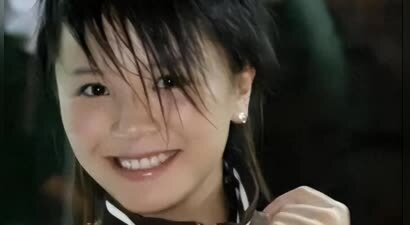 她被称为“最惨超女”，没工作没积蓄，34岁生子后住5平米的小屋