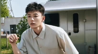 36岁代旭掀桌了！他老婆原来是漂亮的她，老丈人更是国家一级演员